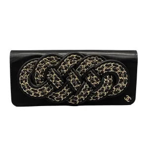 CHANEL - Lambskin Twisted Knot Chain Rare Limited Edition CC Clutch - Handbag